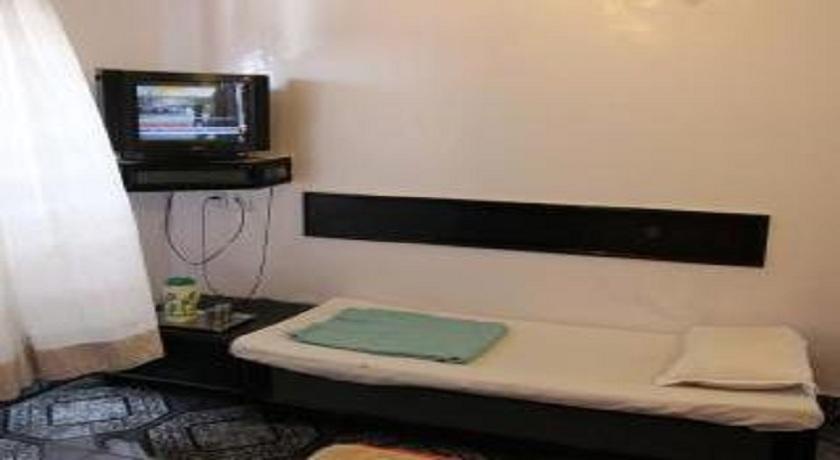 Hotel Rahil International Mahābaleshwar Dış mekan fotoğraf