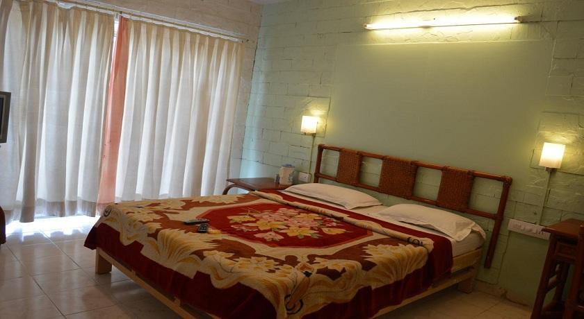 Hotel Rahil International Mahābaleshwar Dış mekan fotoğraf